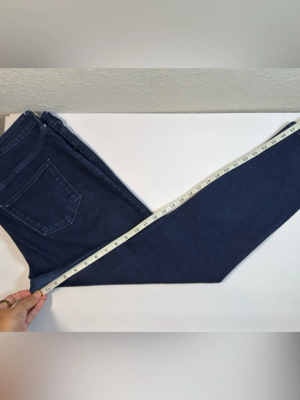 Universal Thread Mid Rise Jegging Women’s Size 14 Dark Wash Stretch Skinny Jeans